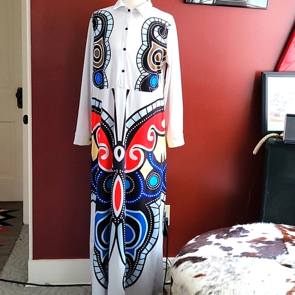 None Dresses & Skirts - Vintage Butterfy Maxi Dress 1970s Size XL